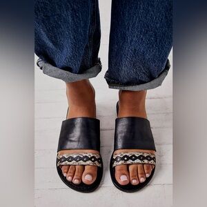FREE‎ PEOPLE Saturday Sandals Leather Boho Flat Sandal Size 39